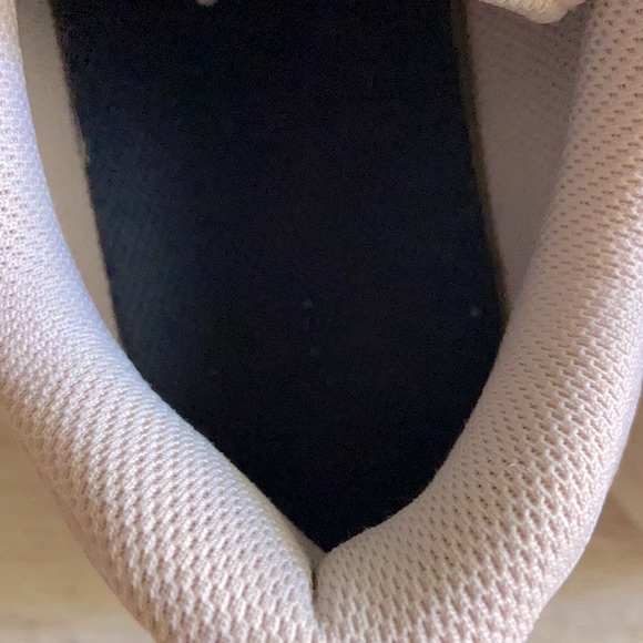 Nike Light Pink Girls Running Sneaker - Picture 5 of 7